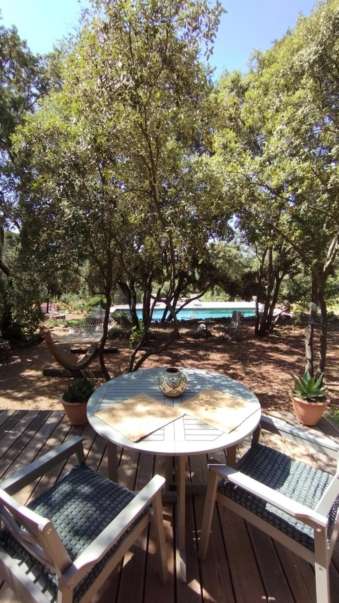 Bed and Breakfast La Bergerie Des Colles Entrecasteaux Exterior foto