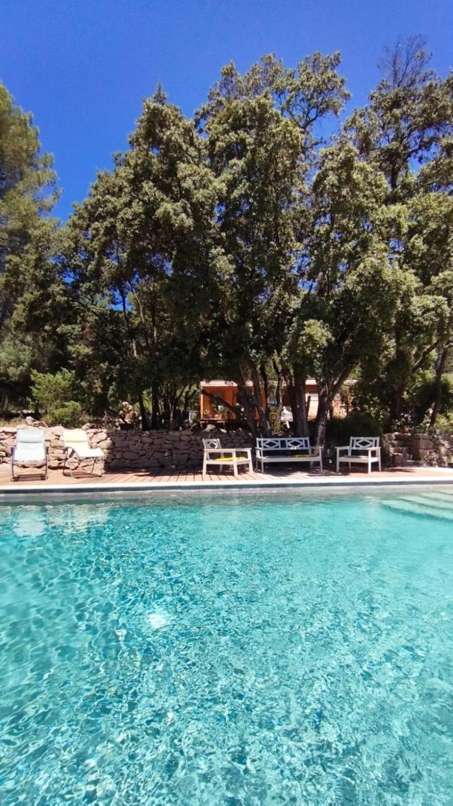 Bed and Breakfast La Bergerie Des Colles Entrecasteaux Exterior foto